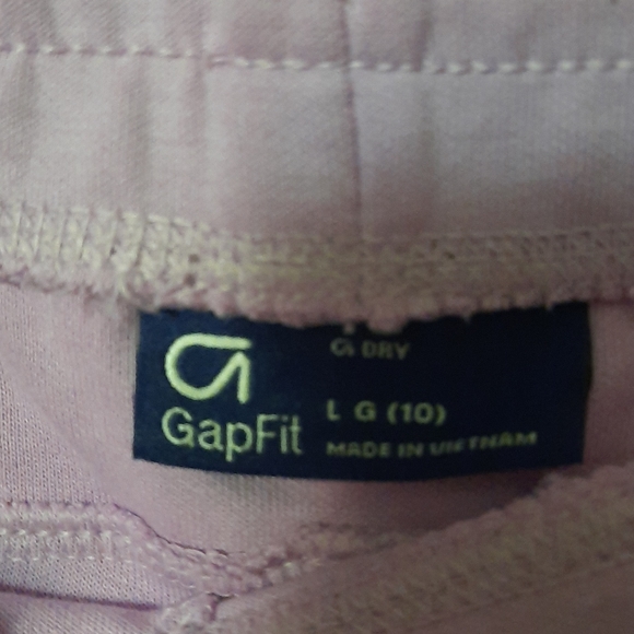 Juniors gap fit joggers - Picture 2 of 3